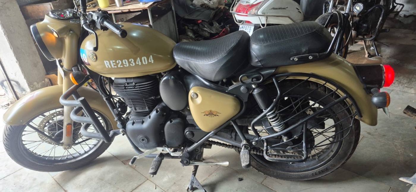 Royal Enfield Classic 350 (2022) — Balaji Auto Exchange, Gwalior